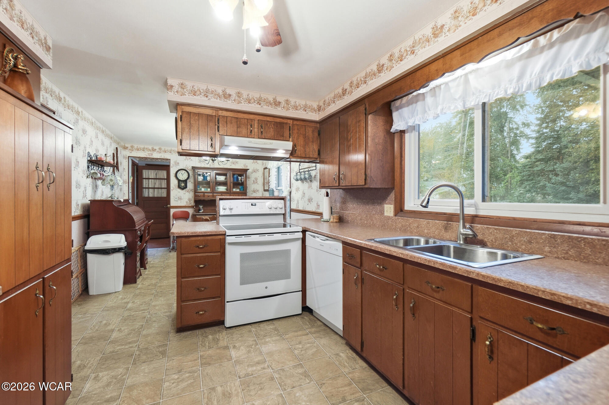 105 Barnsbury Drive, Lima, Ohio