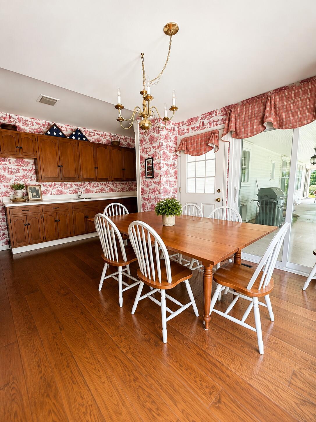 407 Dayton Lakeview, New Carlisle, Ohio 45344