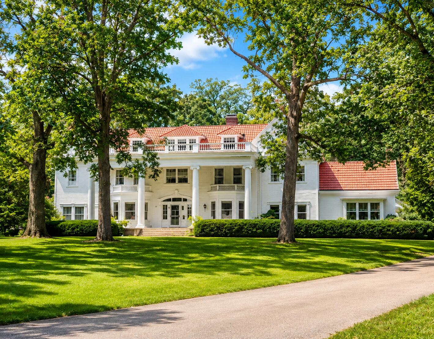 407 Dayton Lakeview, New Carlisle, Ohio 45344