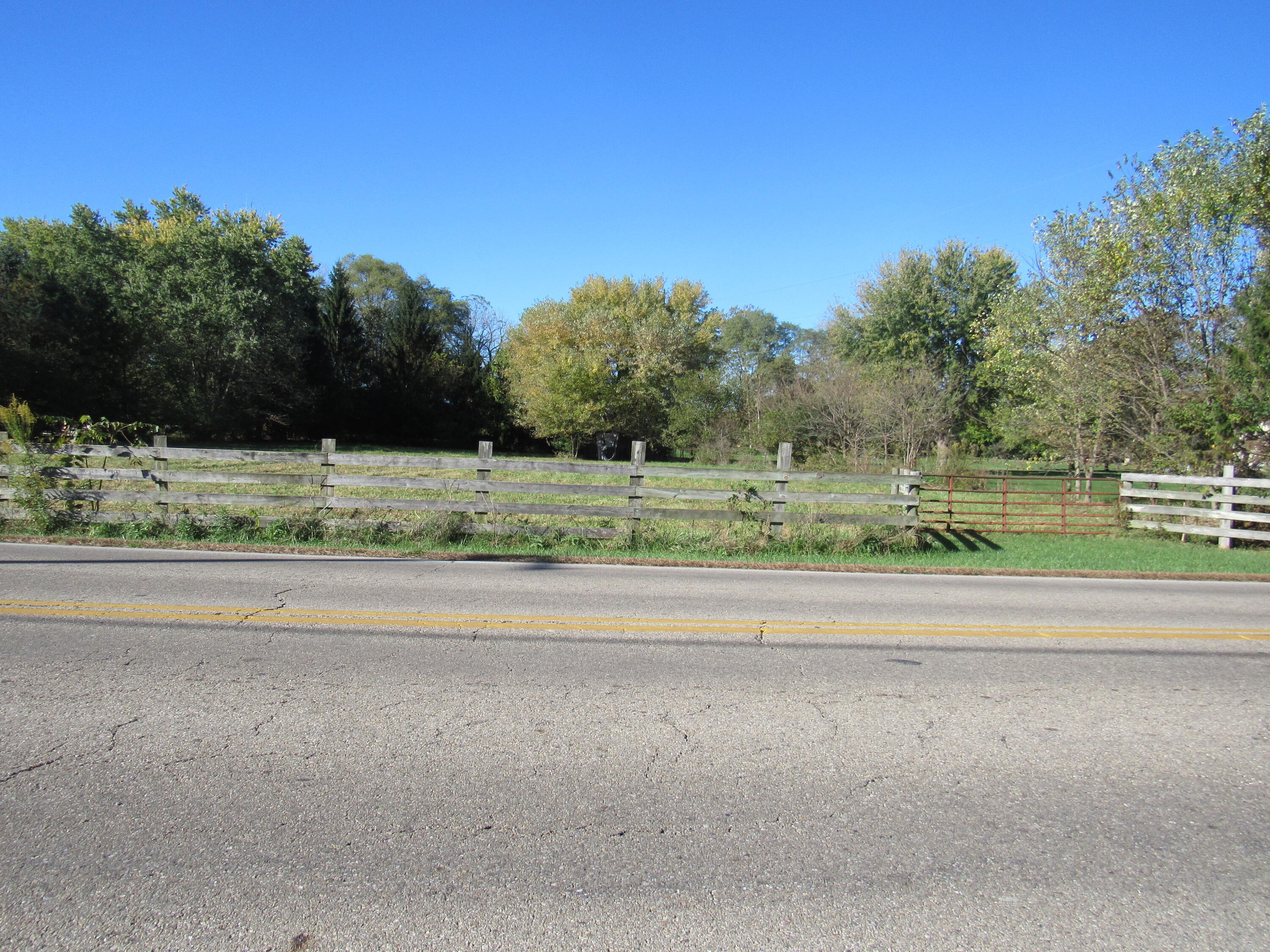 1239 Old Columbus, Springfield, Ohio 45503