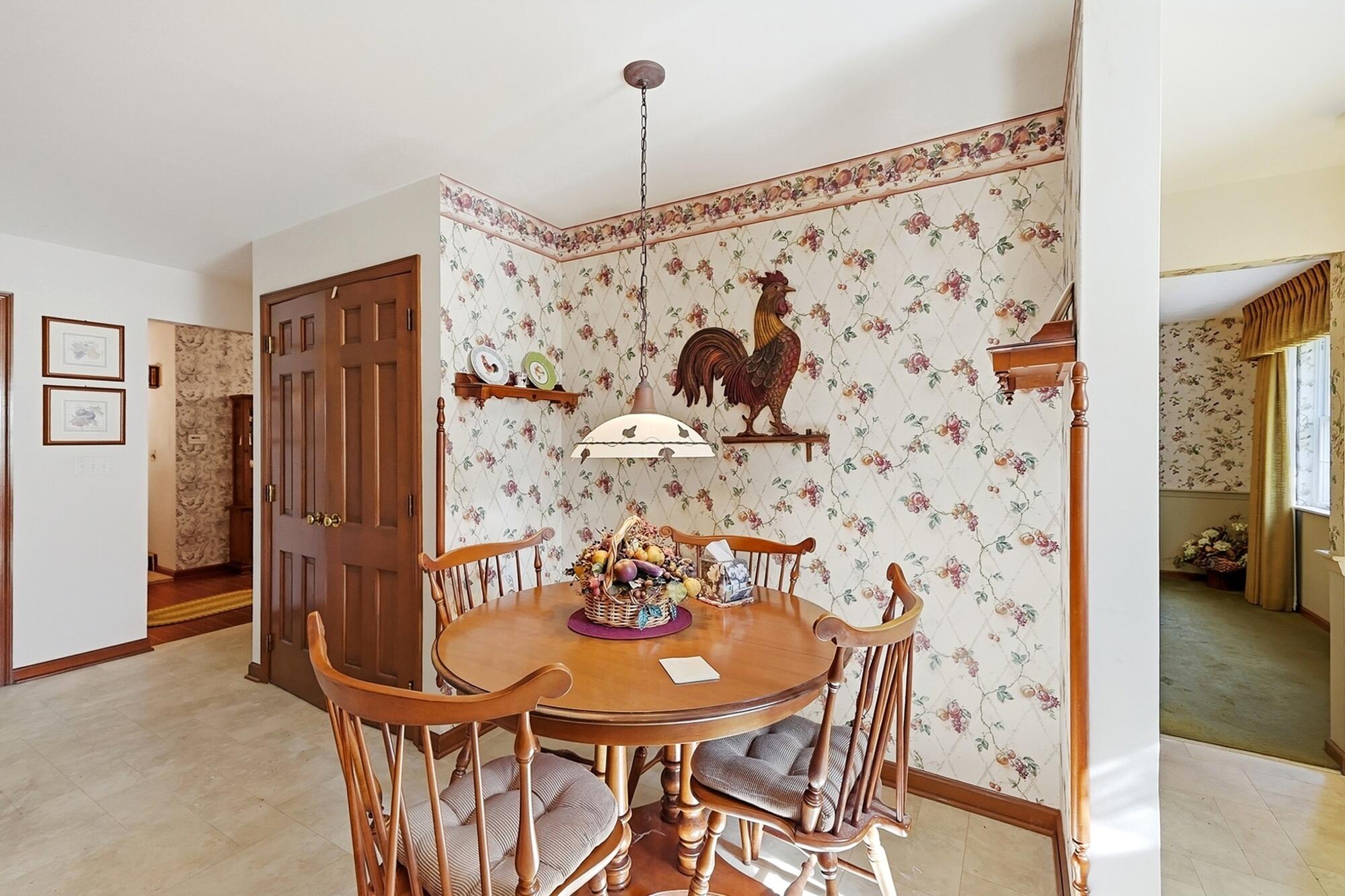 235 Oakridge, Springfield, Ohio 45504