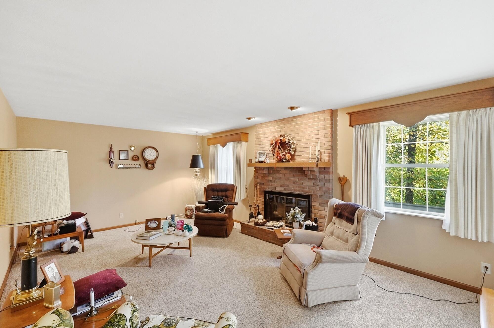 235 Oakridge, Springfield, Ohio 45504