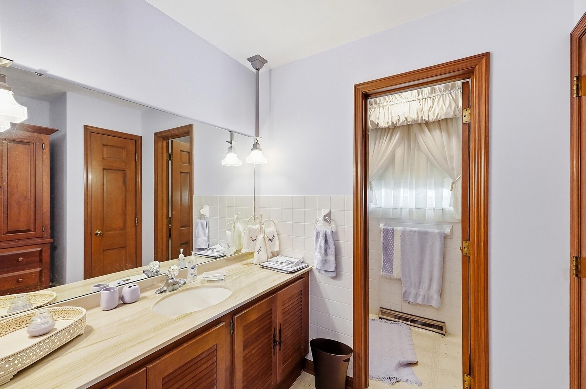 235 Oakridge, Springfield, Ohio 45504