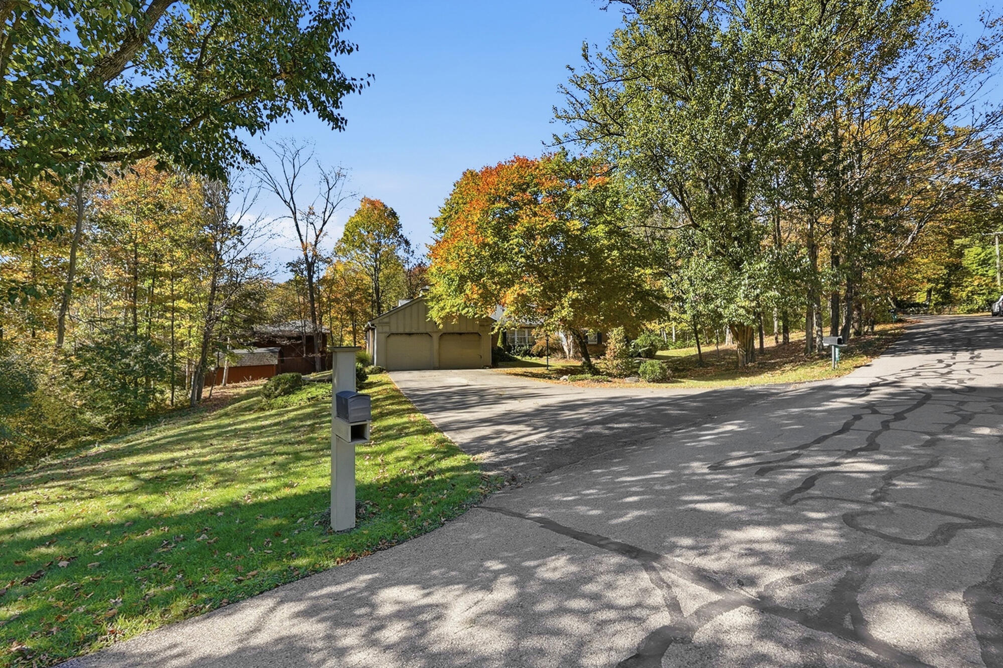 235 Oakridge, Springfield, Ohio 45504