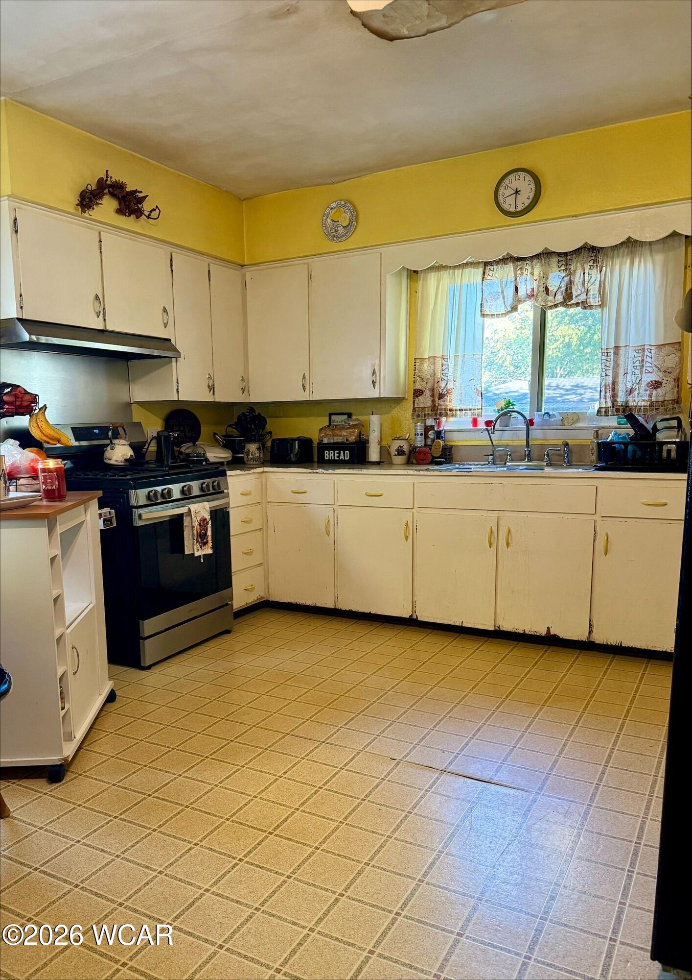 237 Hickory Drive, Springfield, Ohio