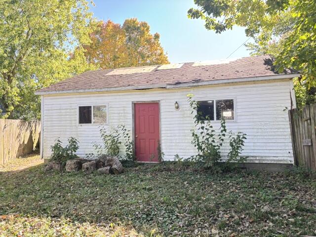 1610 Sweetbriar, Springfield, Ohio 45505
