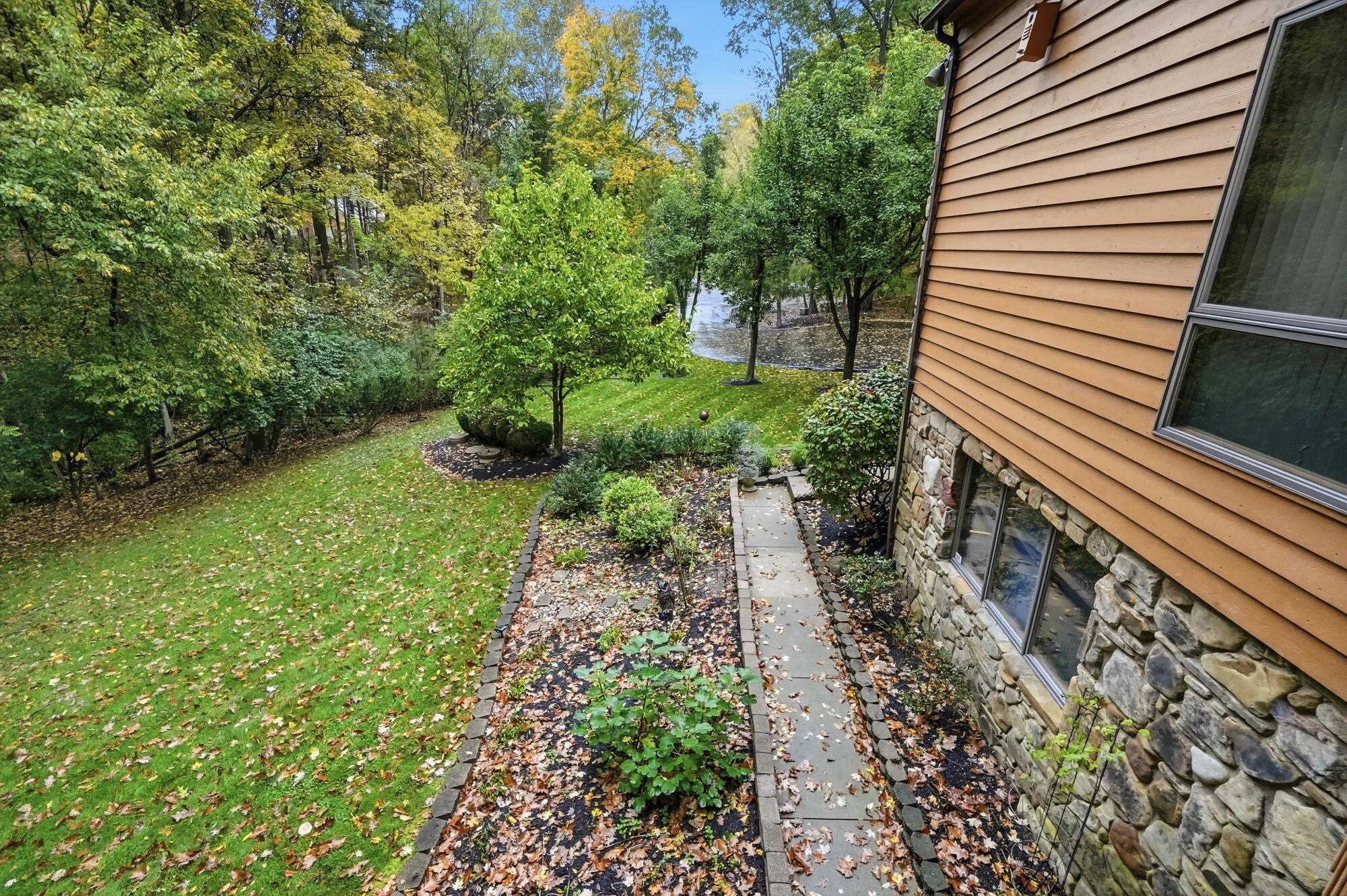 420 Aberfelda, Springfield, Ohio 45504