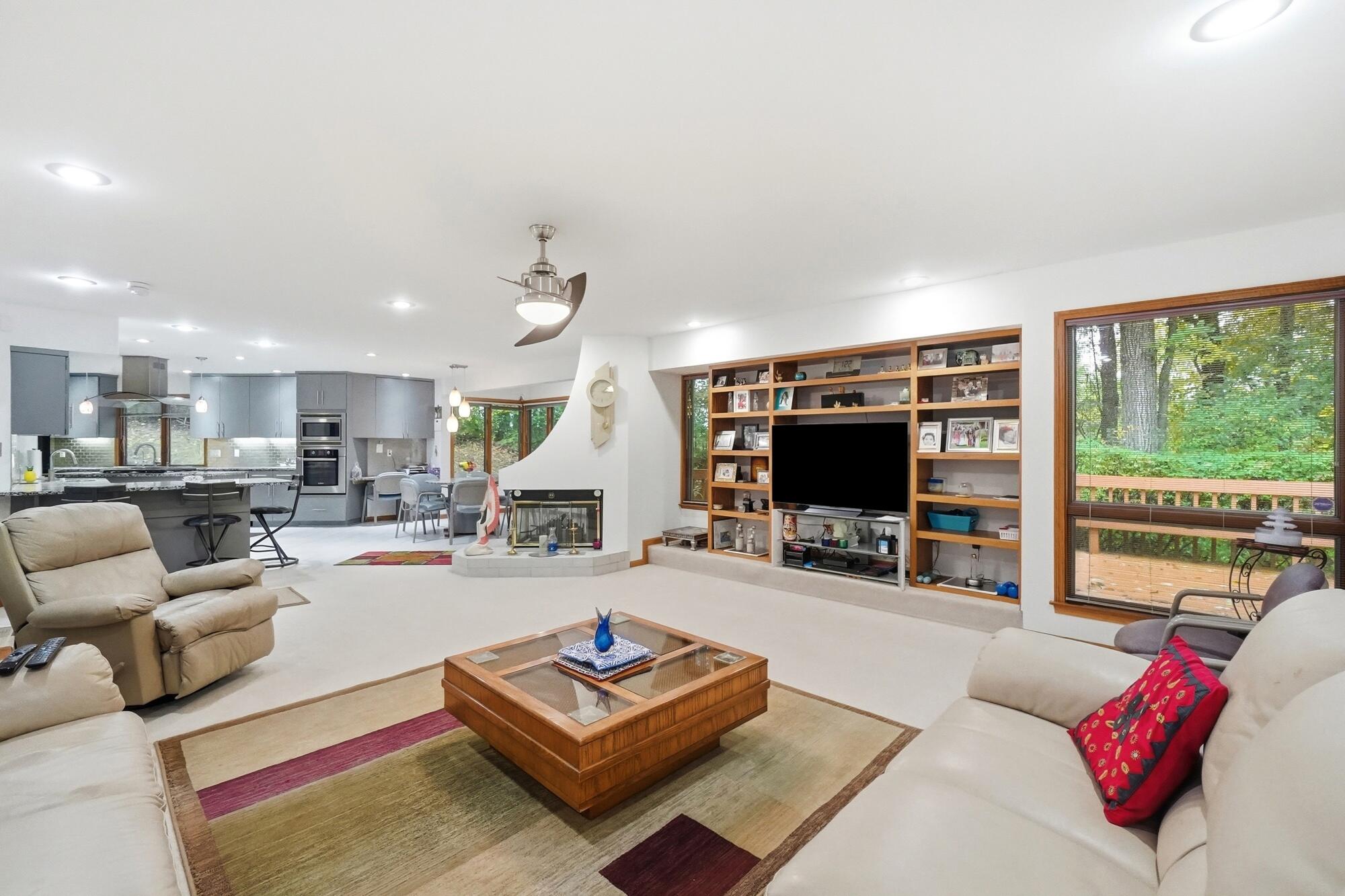 420 Aberfelda, Springfield, Ohio 45504
