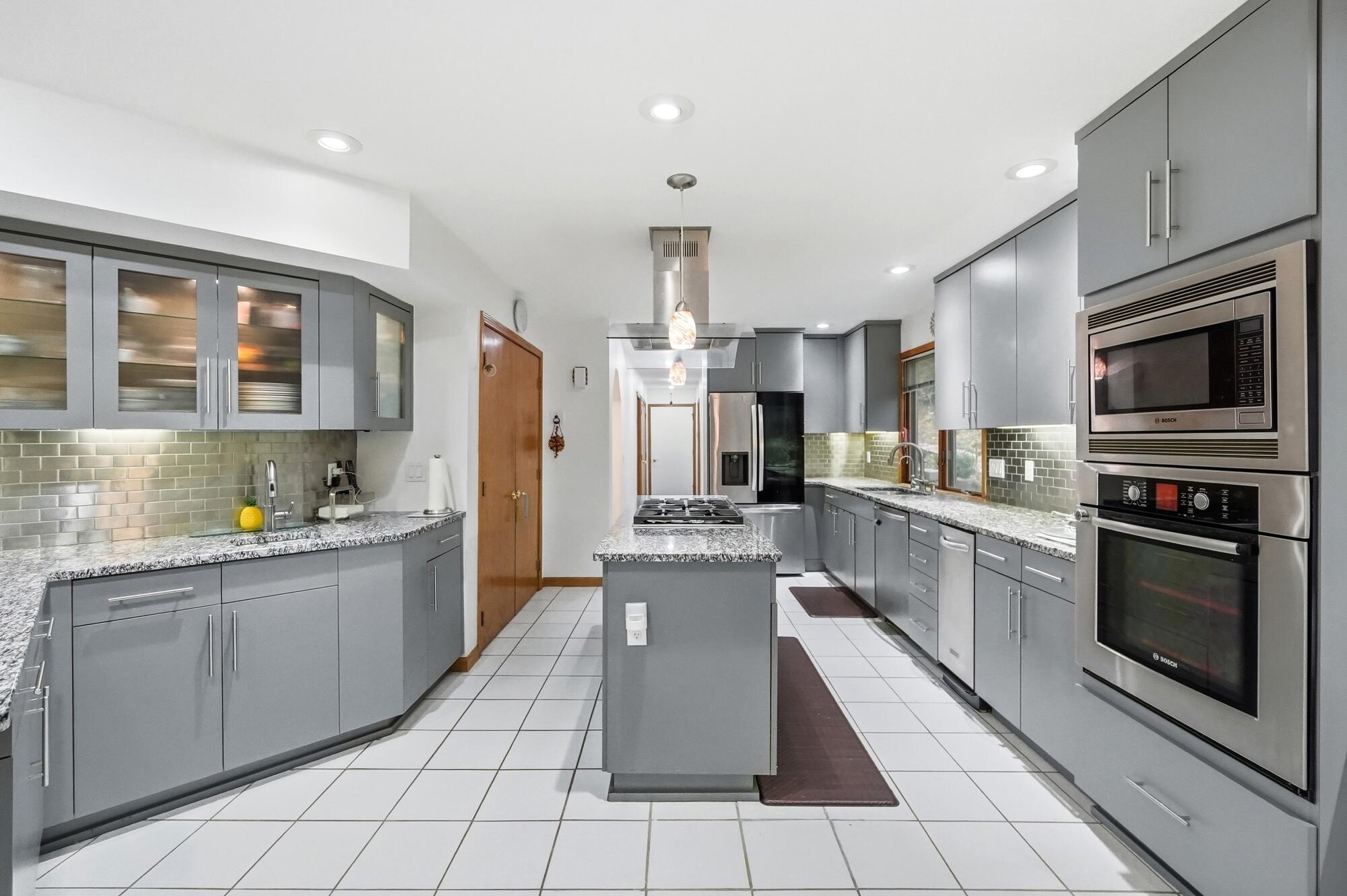 420 Aberfelda, Springfield, Ohio 45504
