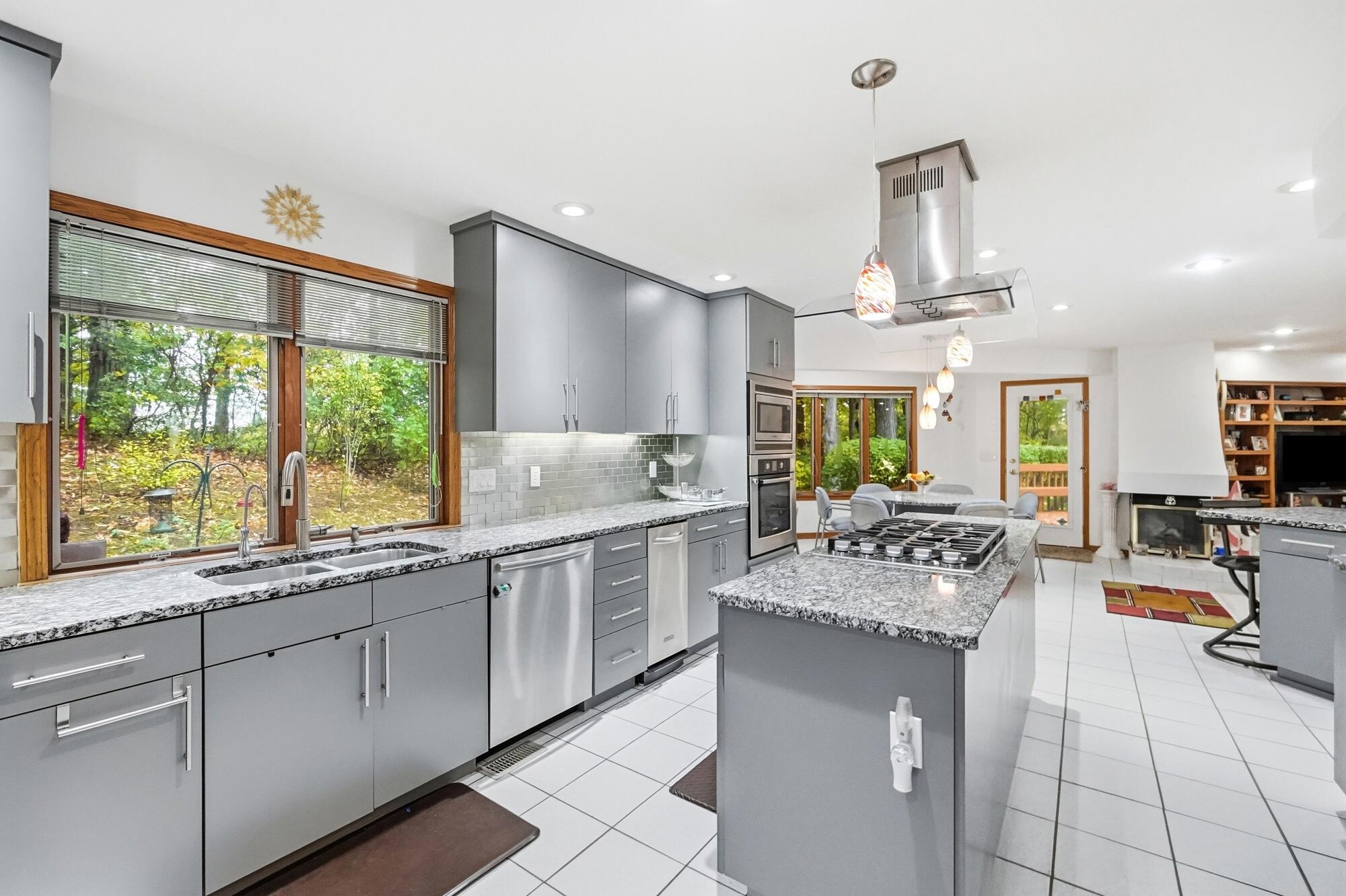 420 Aberfelda, Springfield, Ohio 45504