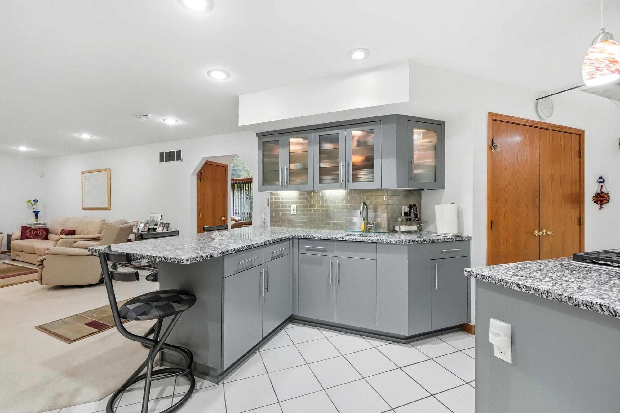 420 Aberfelda, Springfield, Ohio 45504