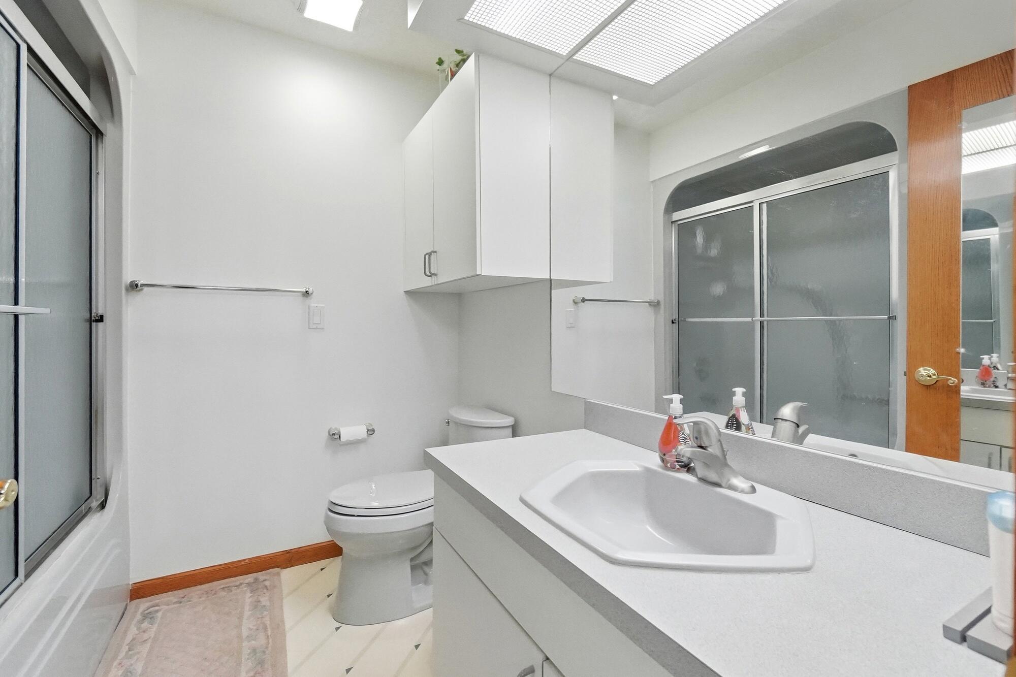 420 Aberfelda, Springfield, Ohio 45504