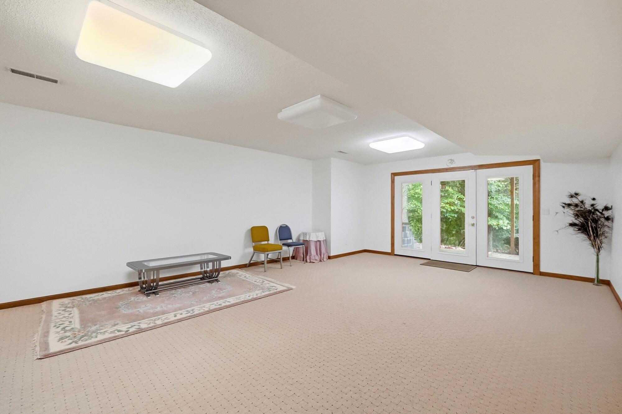 420 Aberfelda, Springfield, Ohio 45504