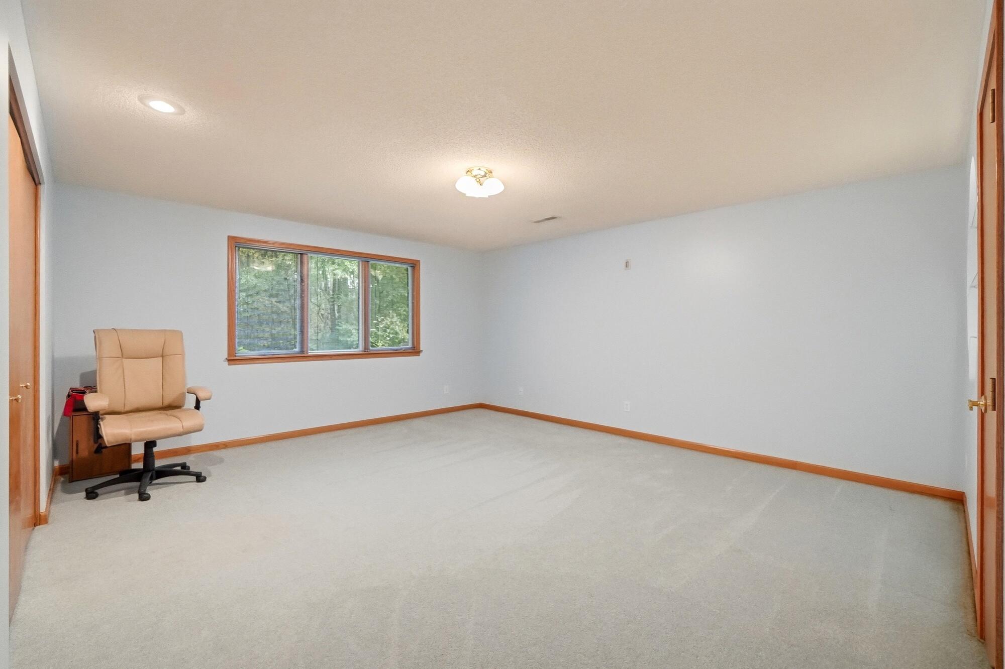 420 Aberfelda, Springfield, Ohio 45504