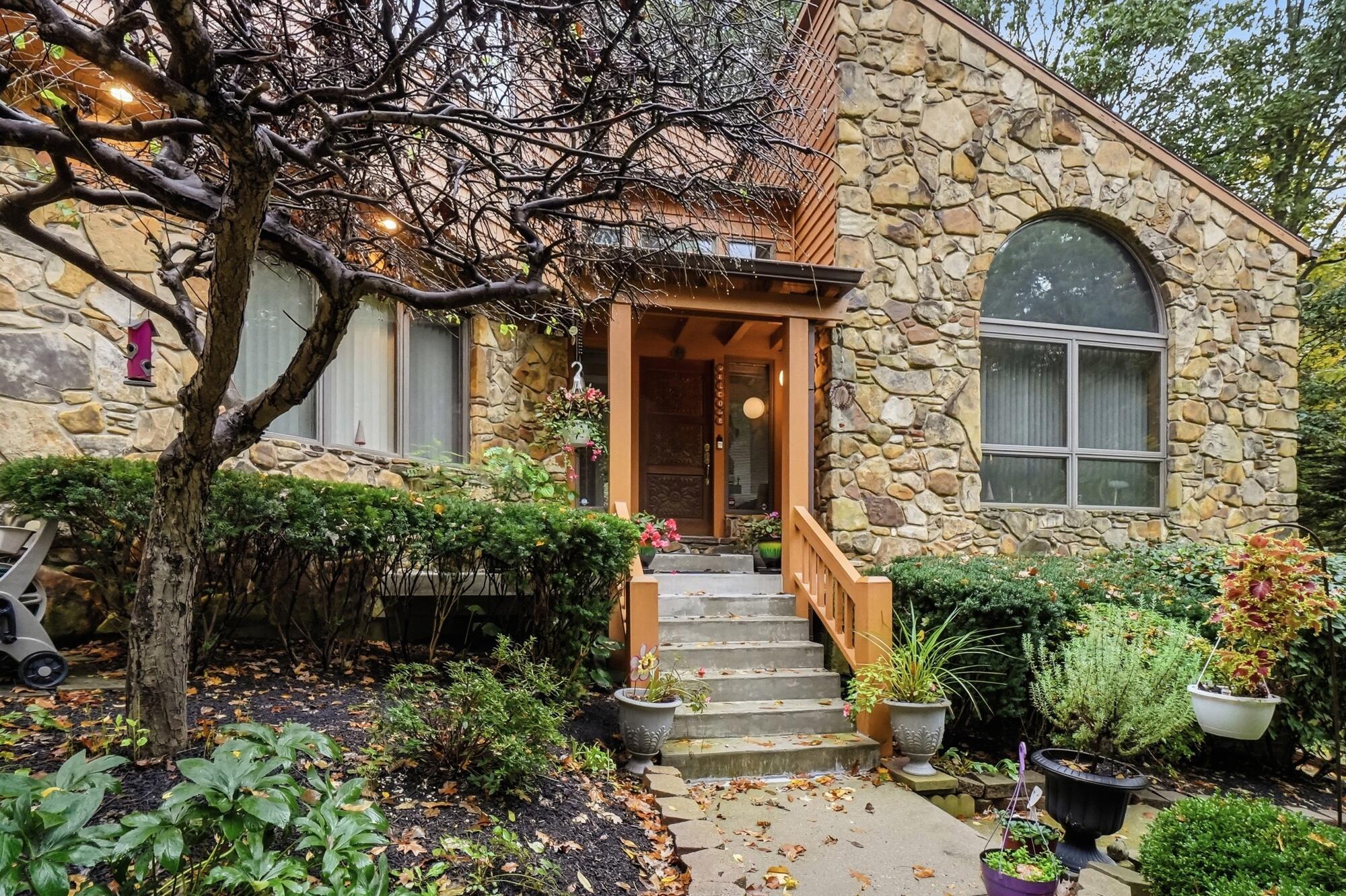 420 Aberfelda, Springfield, Ohio 45504
