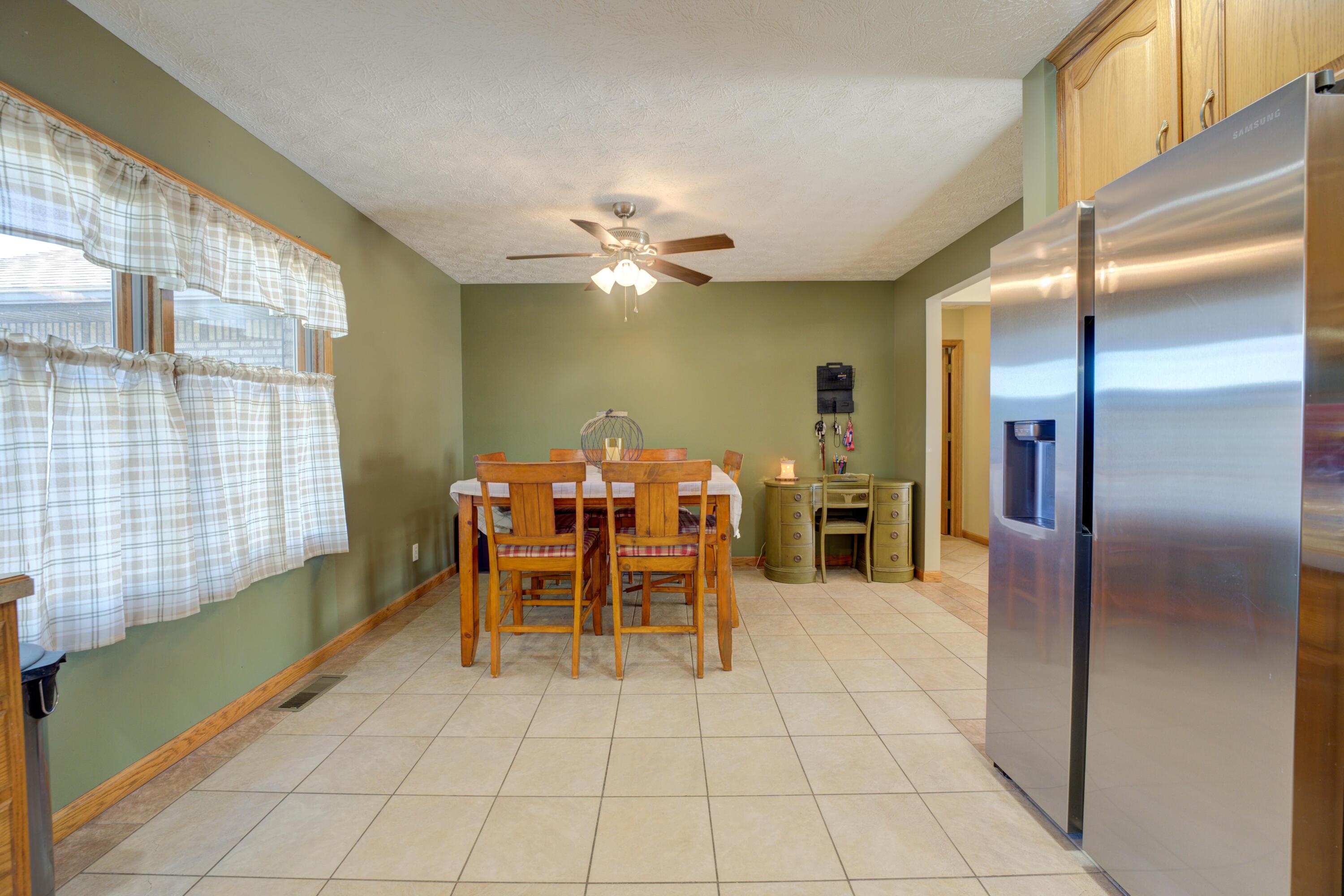 104 Warwick, Greenville, Ohio 45331