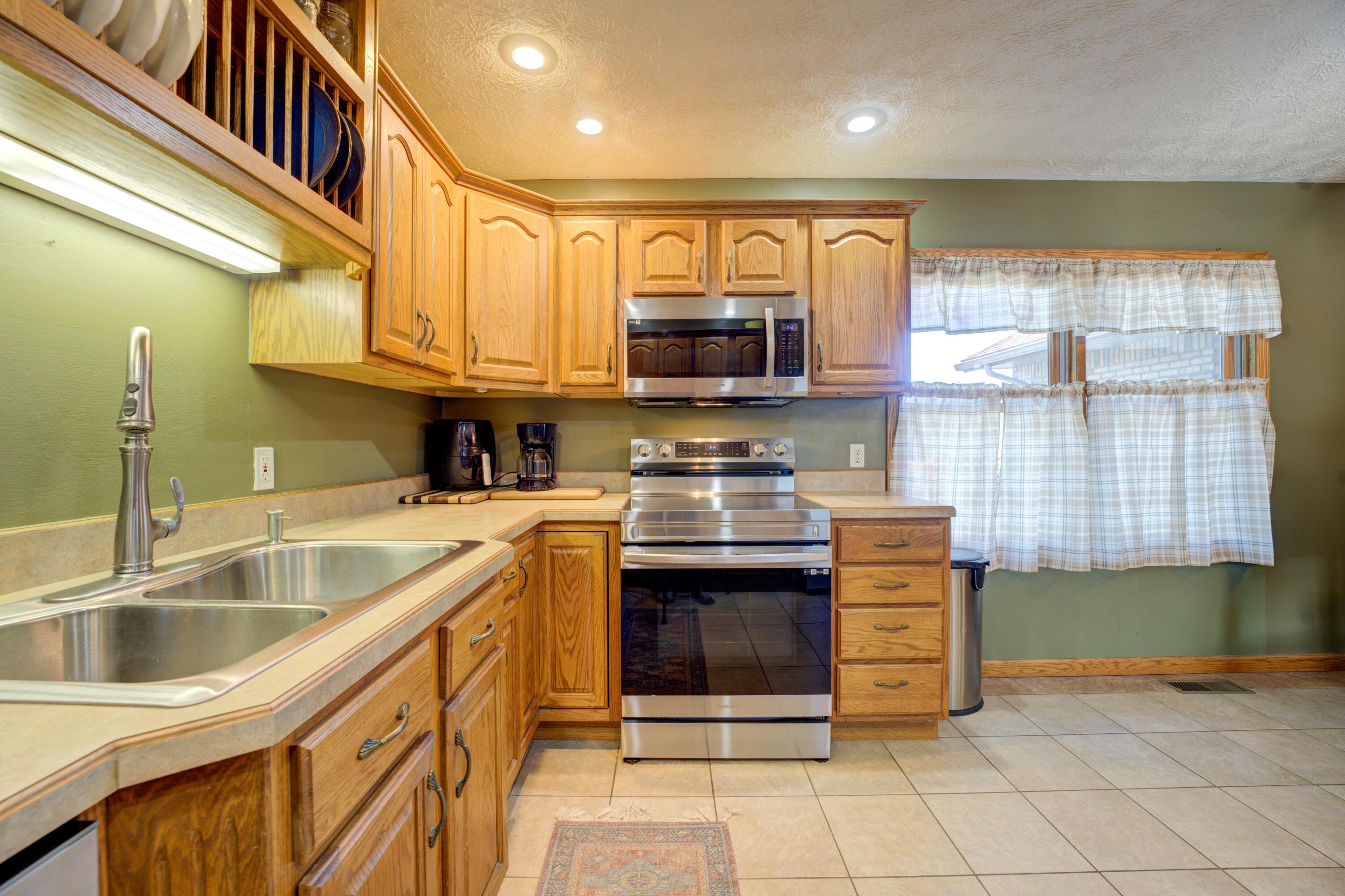 104 Warwick, Greenville, Ohio 45331