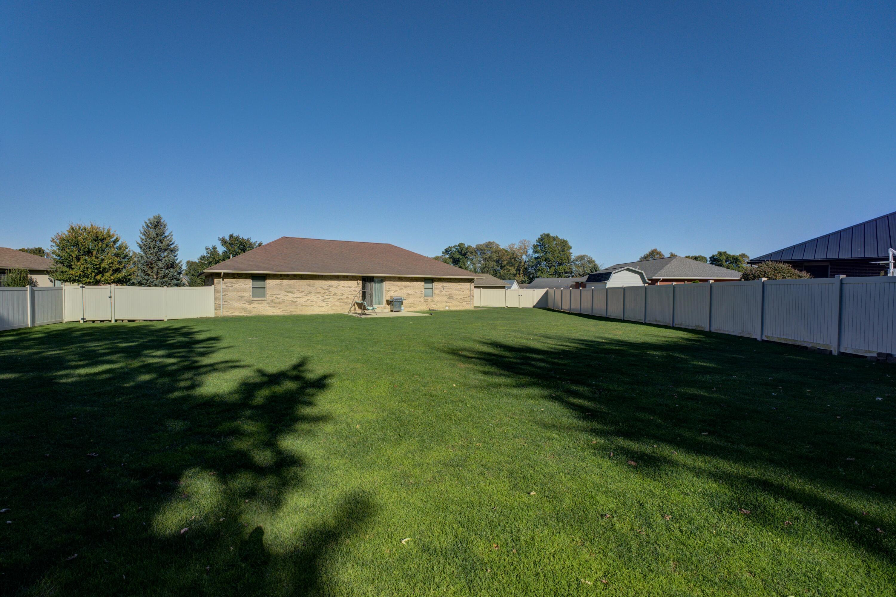 104 Warwick, Greenville, Ohio 45331