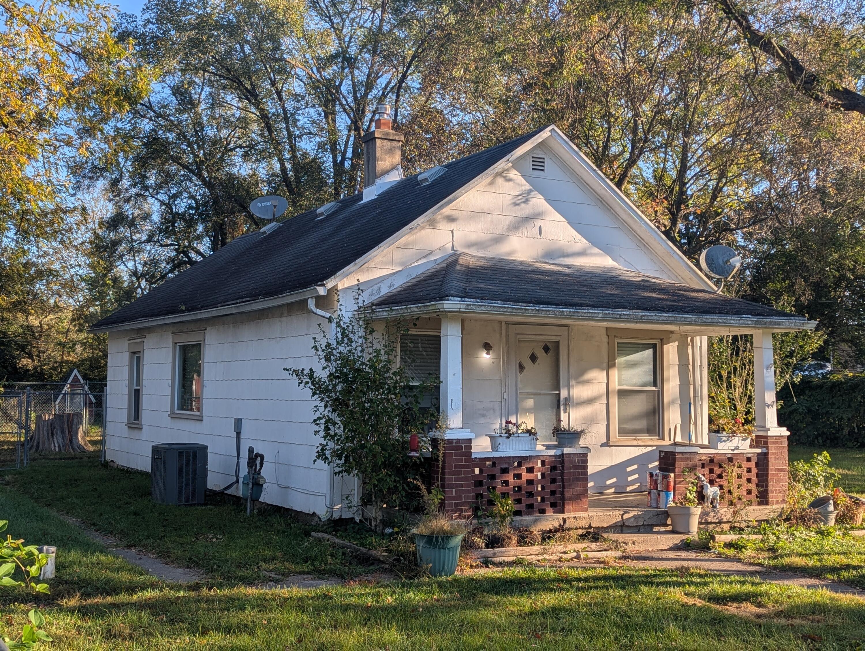 2744 Sunset, Springfield, Ohio 45505