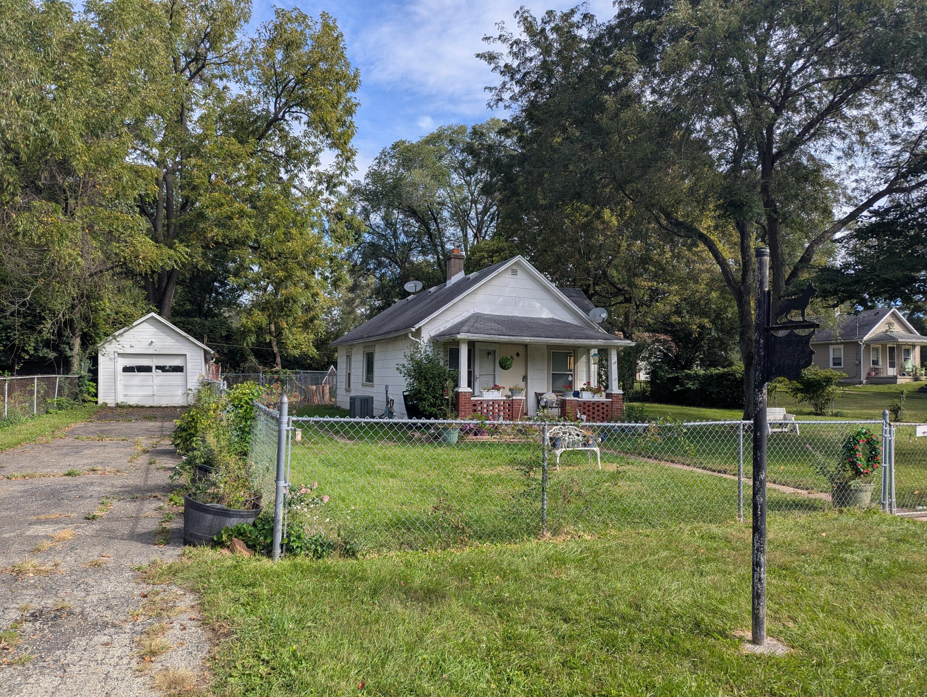 2744 Sunset, Springfield, Ohio 45505