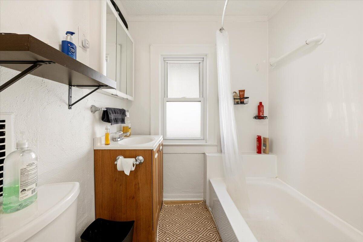 1454 Limestone, Springfield, Ohio 45503