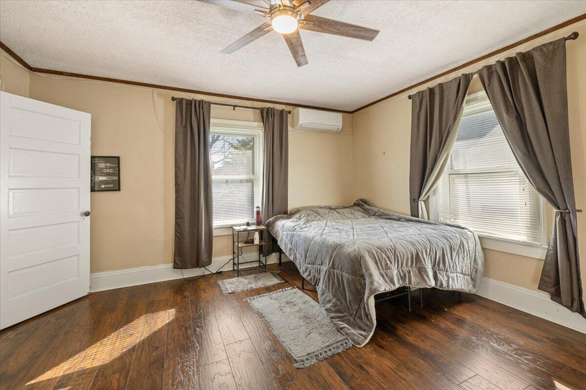 1454 Limestone, Springfield, Ohio 45503