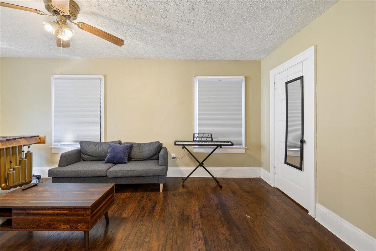 1454 Limestone, Springfield, Ohio 45503