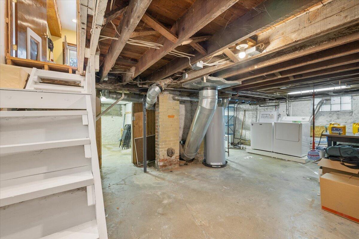 1454 Limestone, Springfield, Ohio 45503