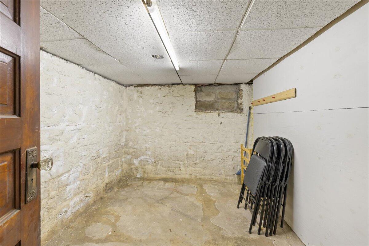 1454 Limestone, Springfield, Ohio 45503