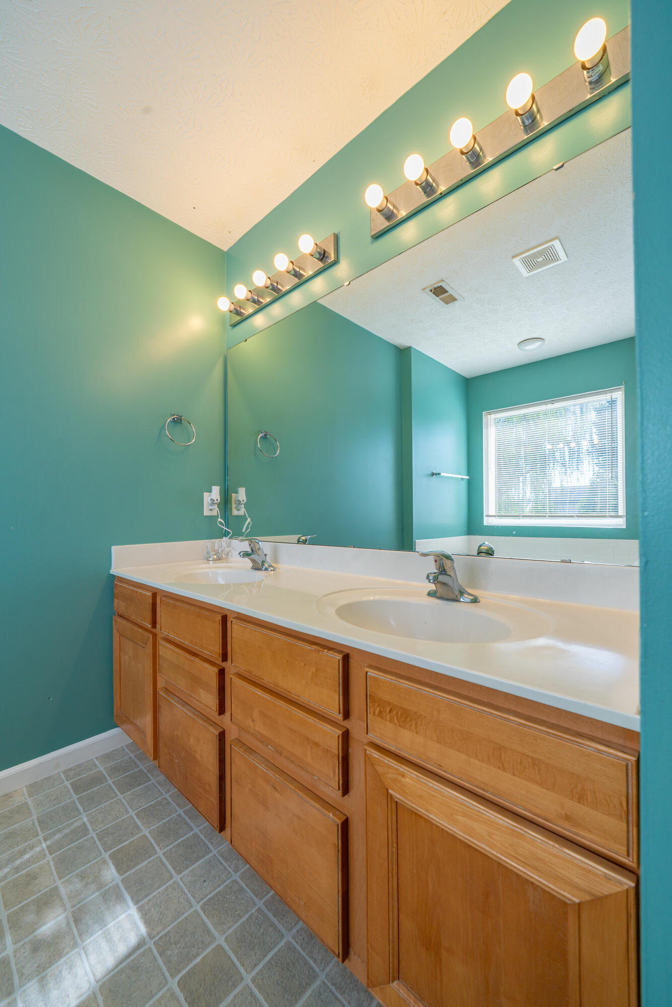 4012 Atha, Dayton, Ohio 45424