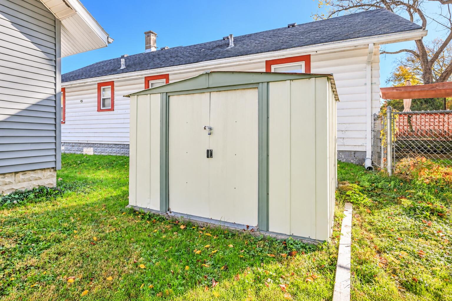 2057 Hillside, Springfield, Ohio 45503
