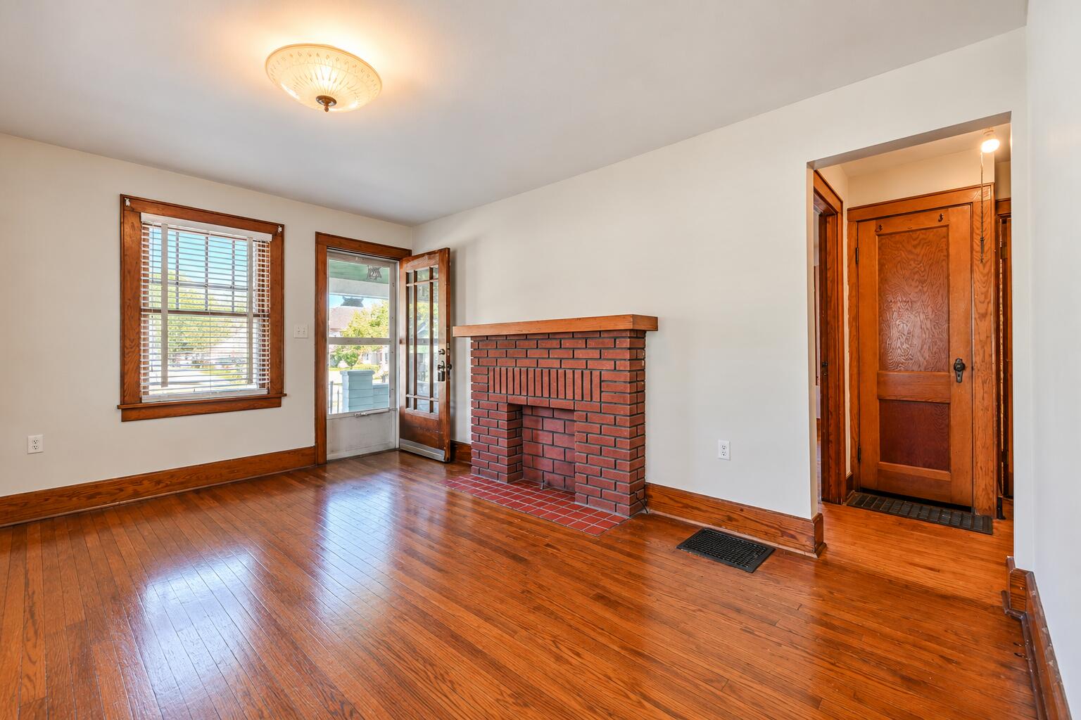 2057 Hillside, Springfield, Ohio 45503