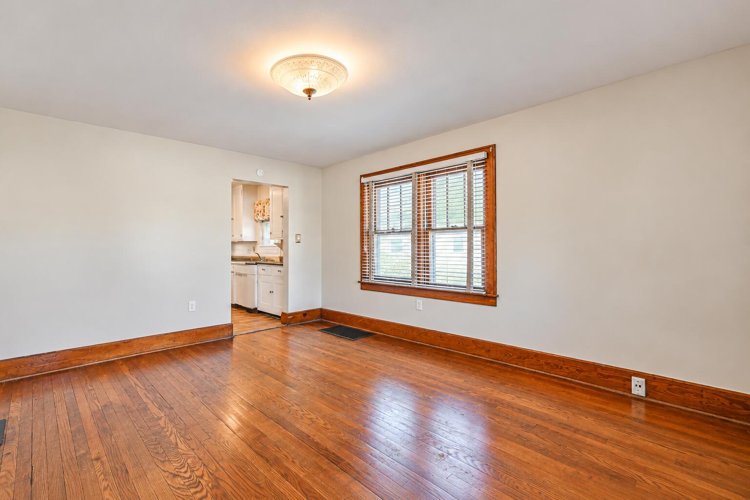 2057 Hillside, Springfield, Ohio 45503