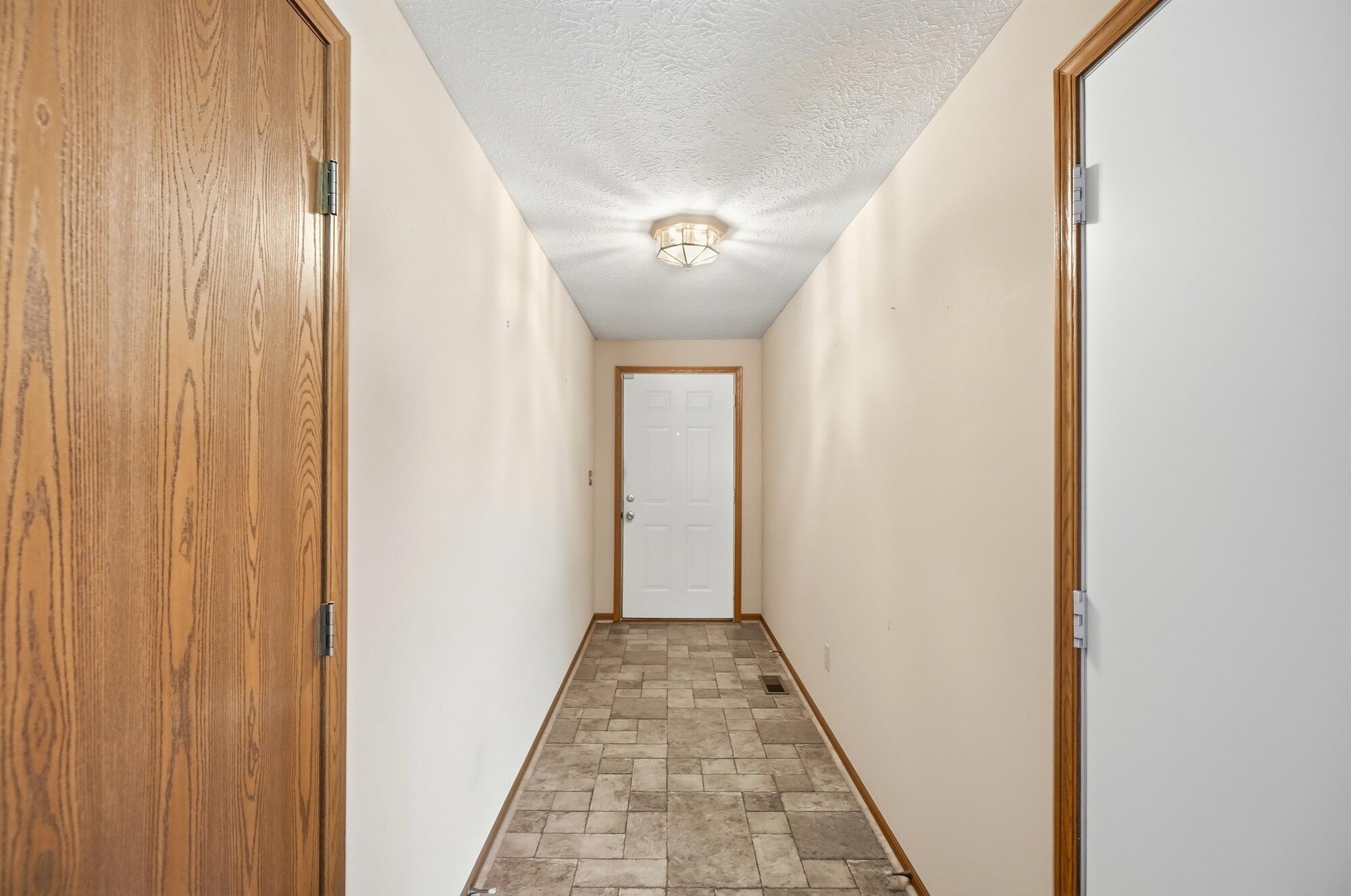 1762 Delmar, Springfield, Ohio 45503