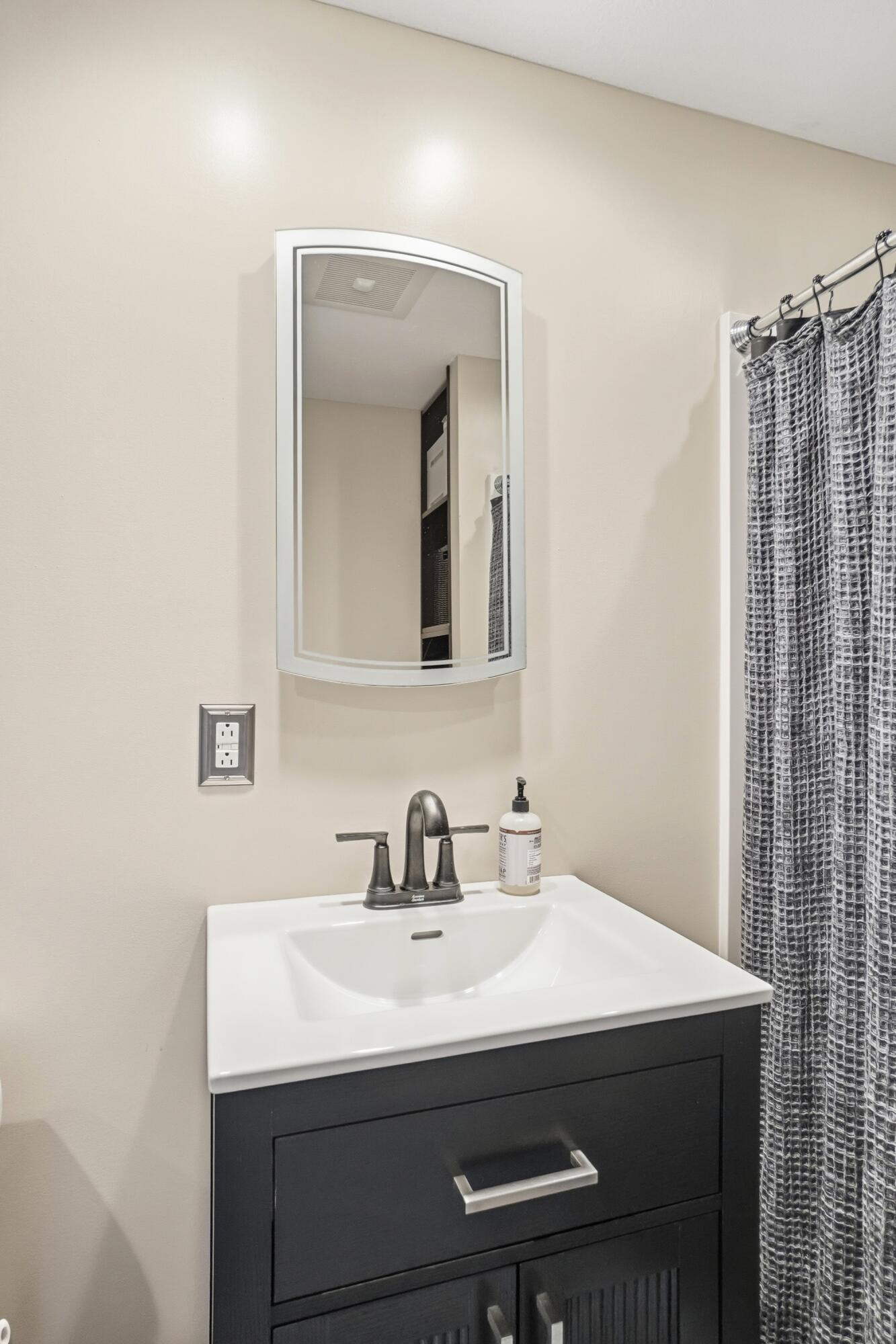 11500 Wells, Anna, Ohio 45302