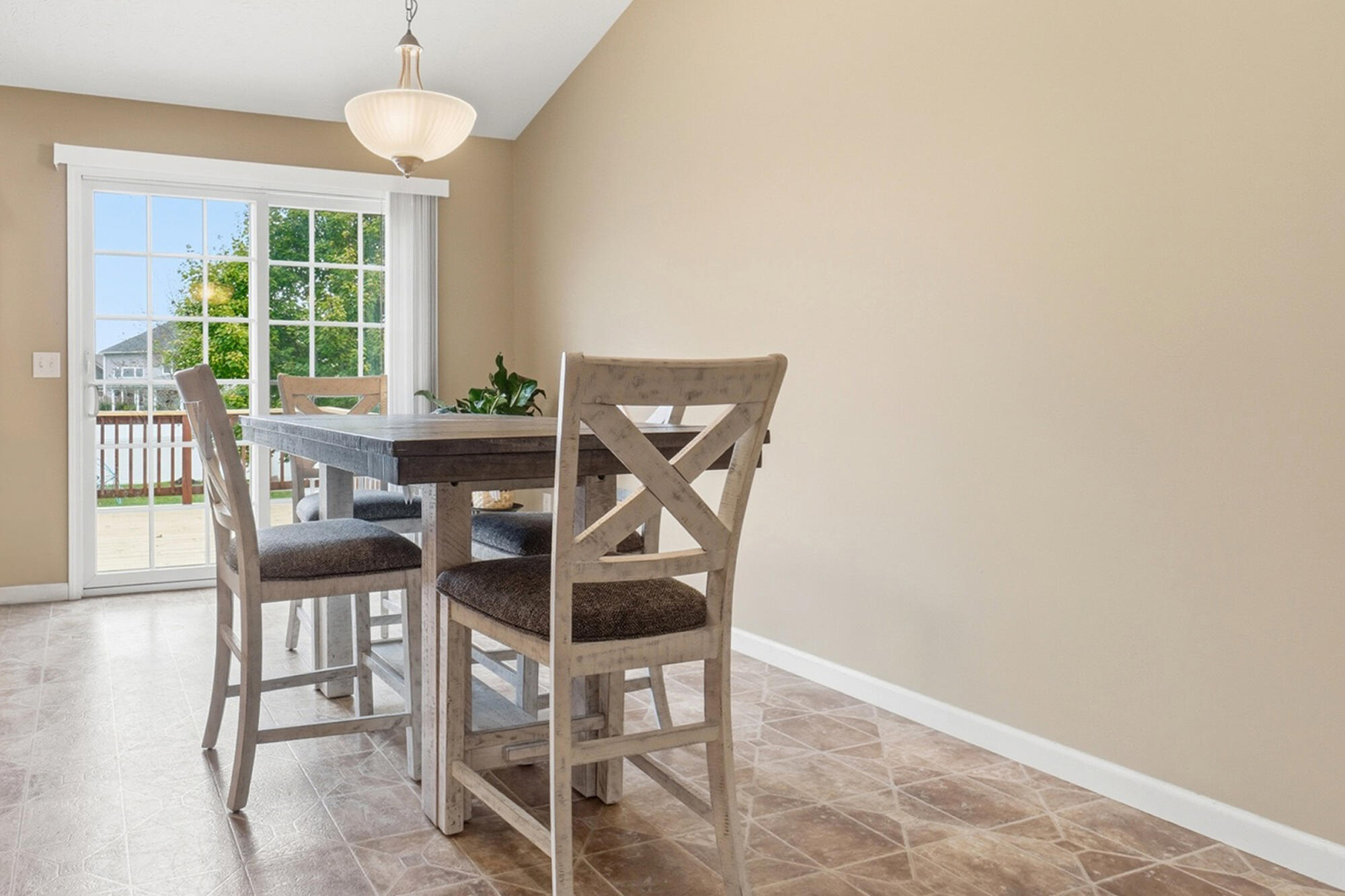 1089 Parkview, Troy, Ohio 45373