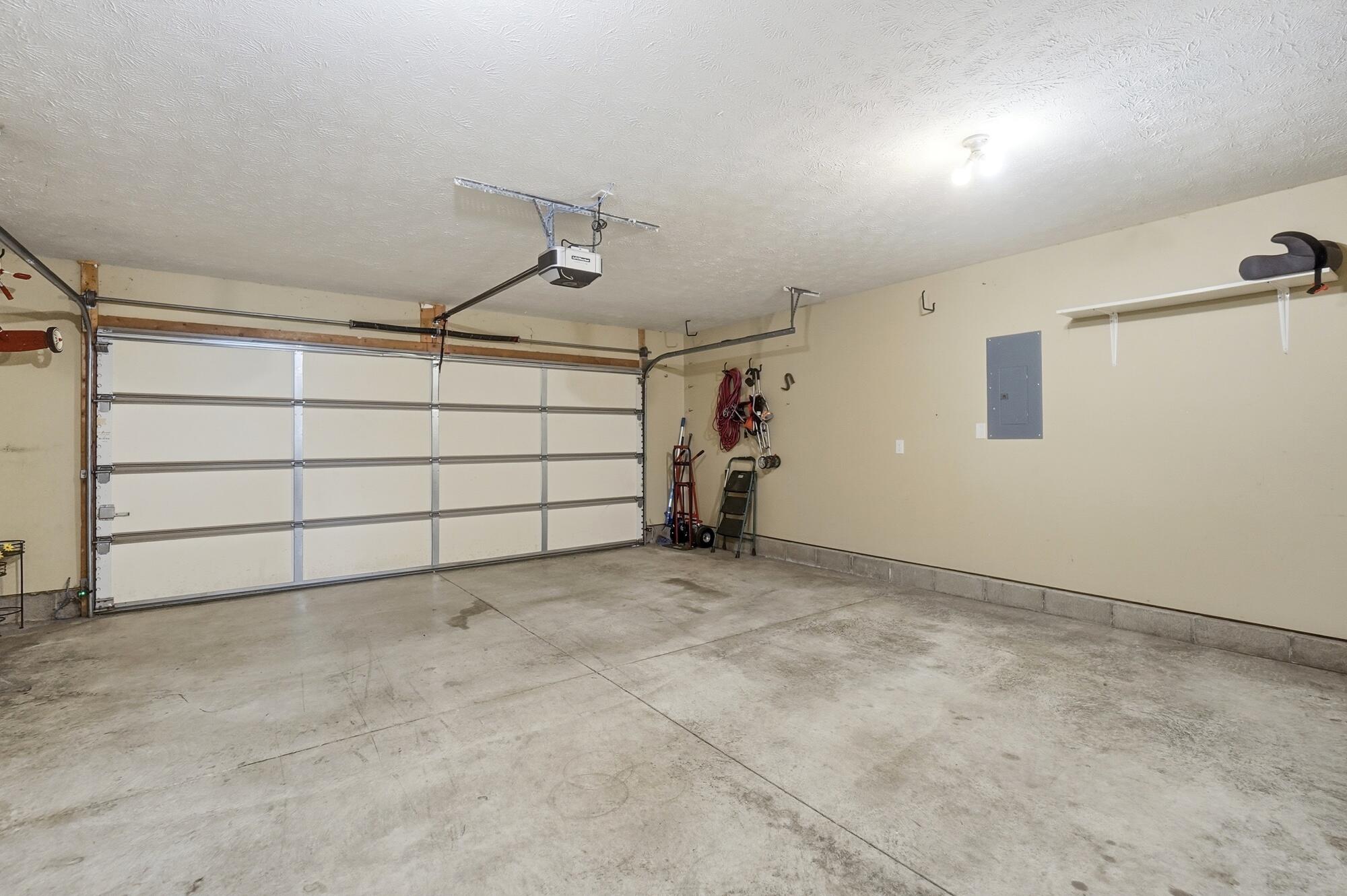 1089 Parkview, Troy, Ohio 45373