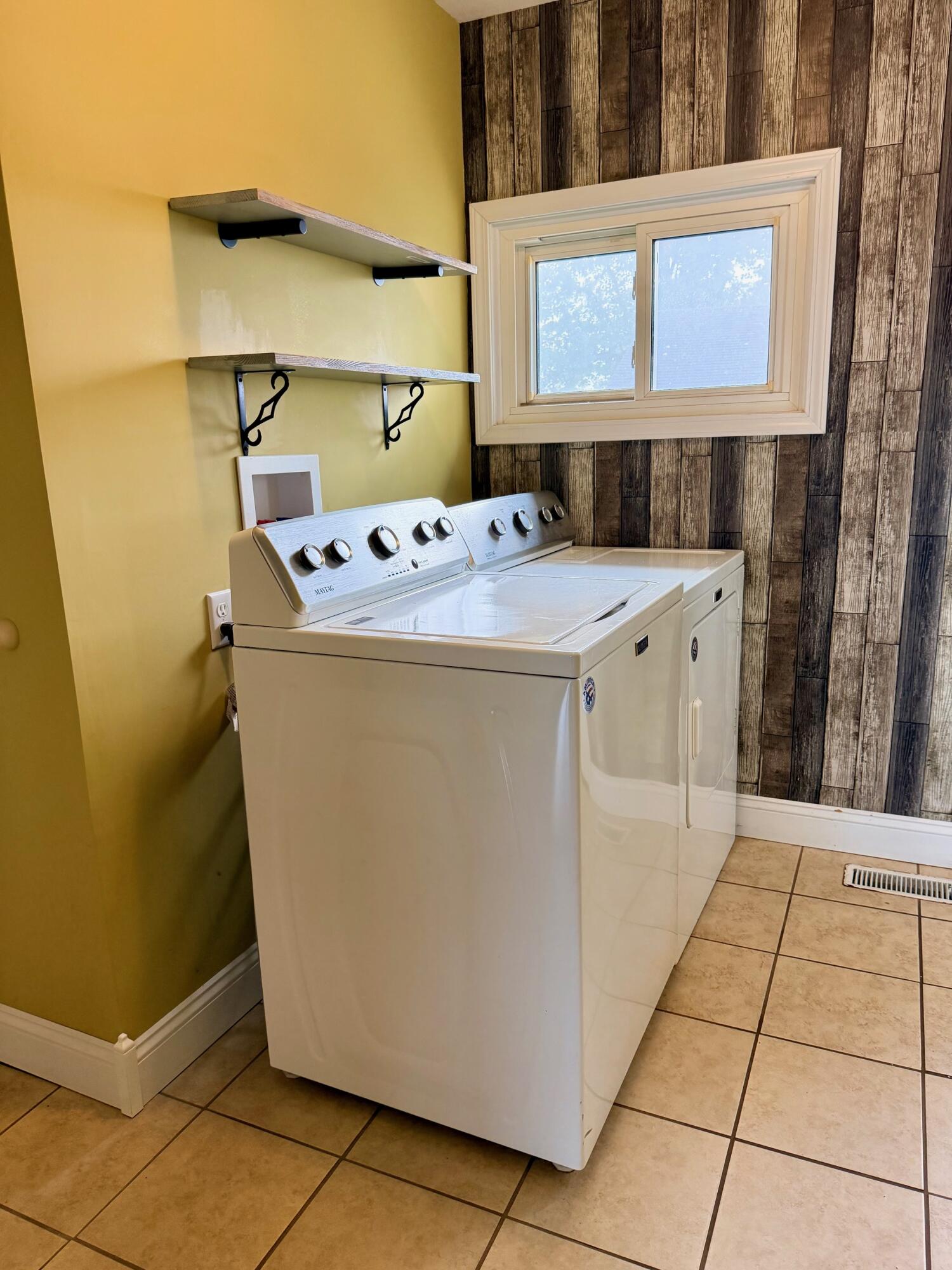 5225 Norfolk, Lima, Ohio 45806
