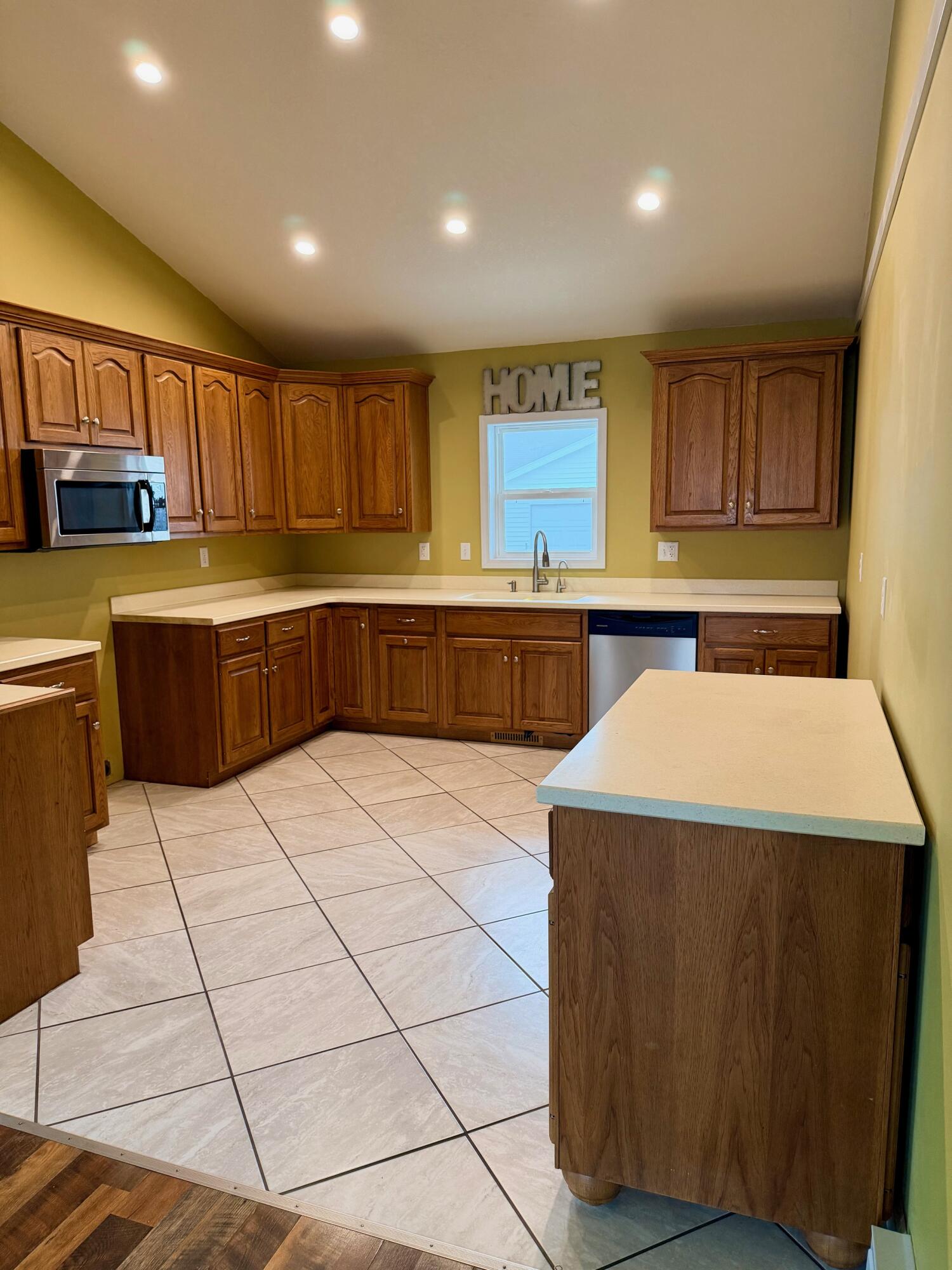 5225 Norfolk, Lima, Ohio 45806