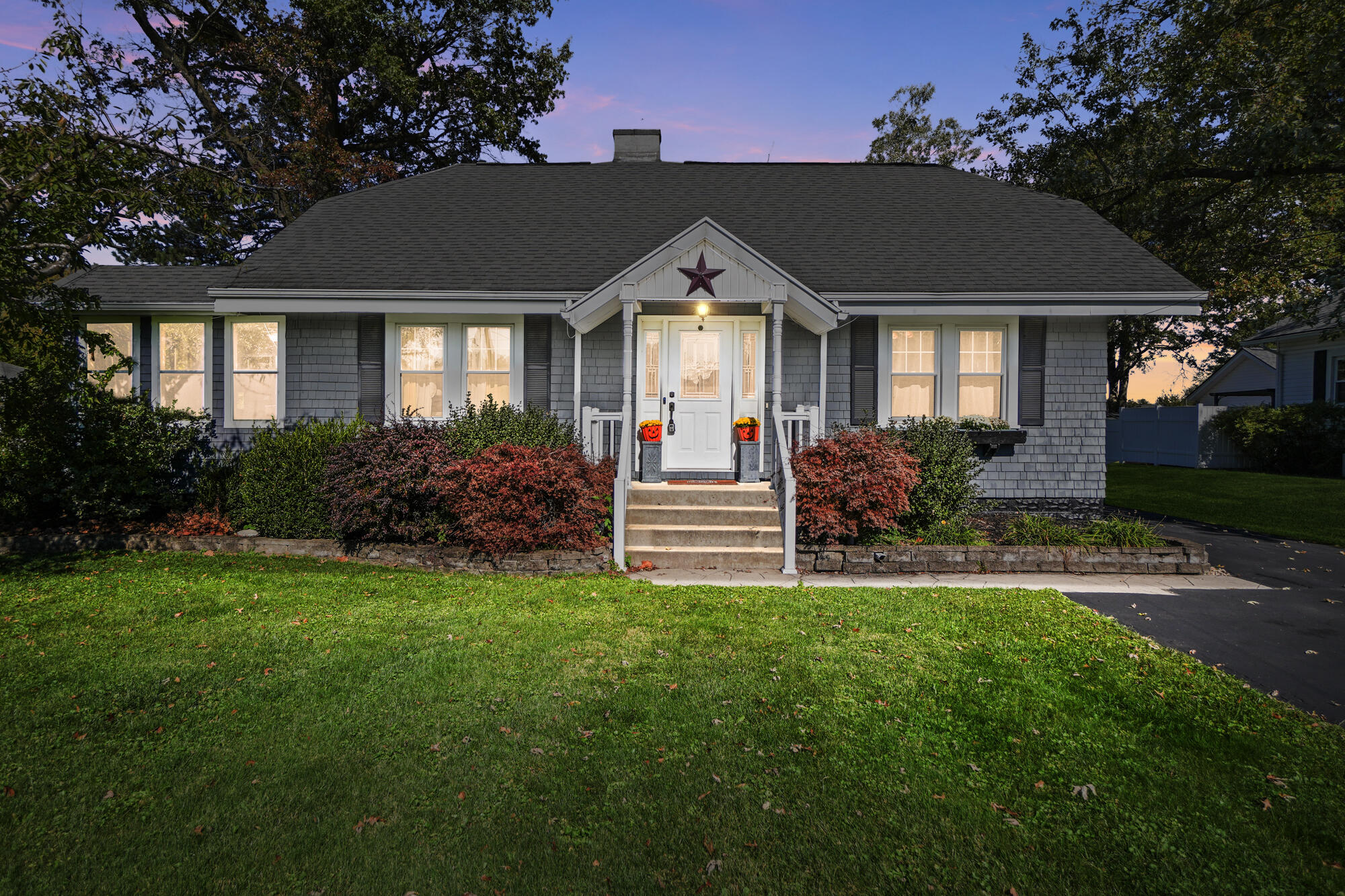2254 Western Ohio, Lima, Ohio 45805