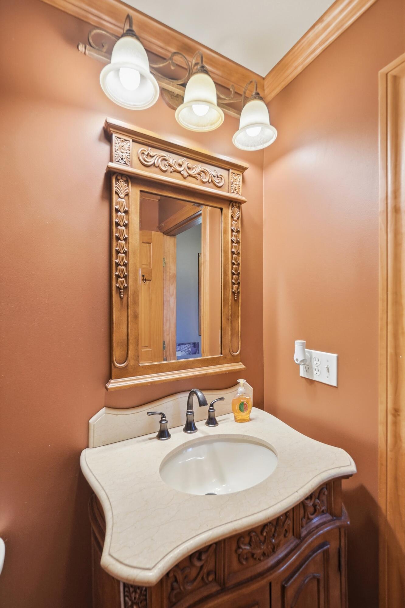 2254 Western Ohio, Lima, Ohio 45805