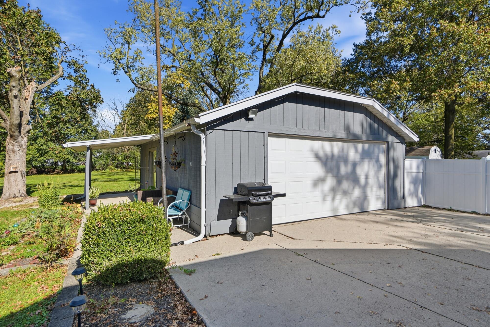 2254 Western Ohio, Lima, Ohio 45805