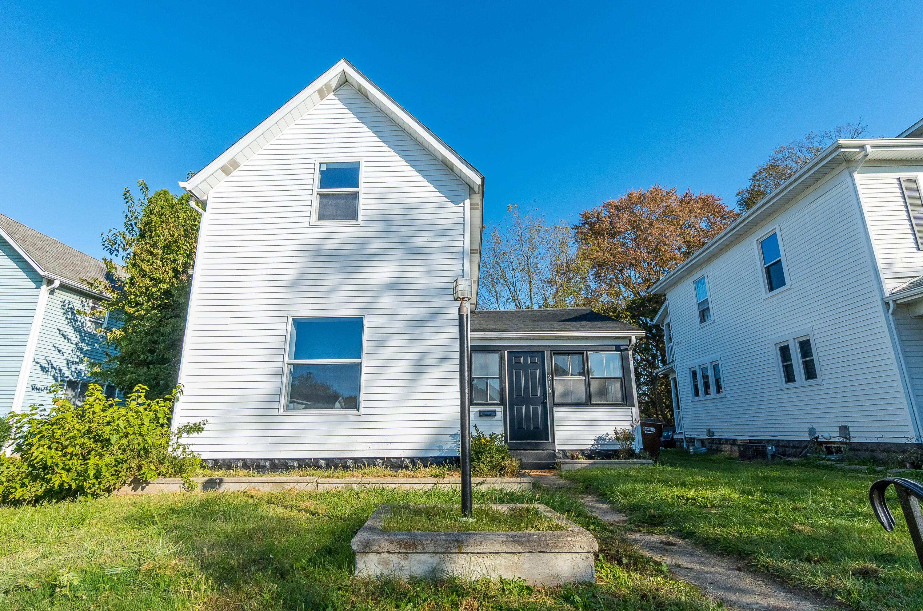 216 Pike, Sidney, Ohio 45365