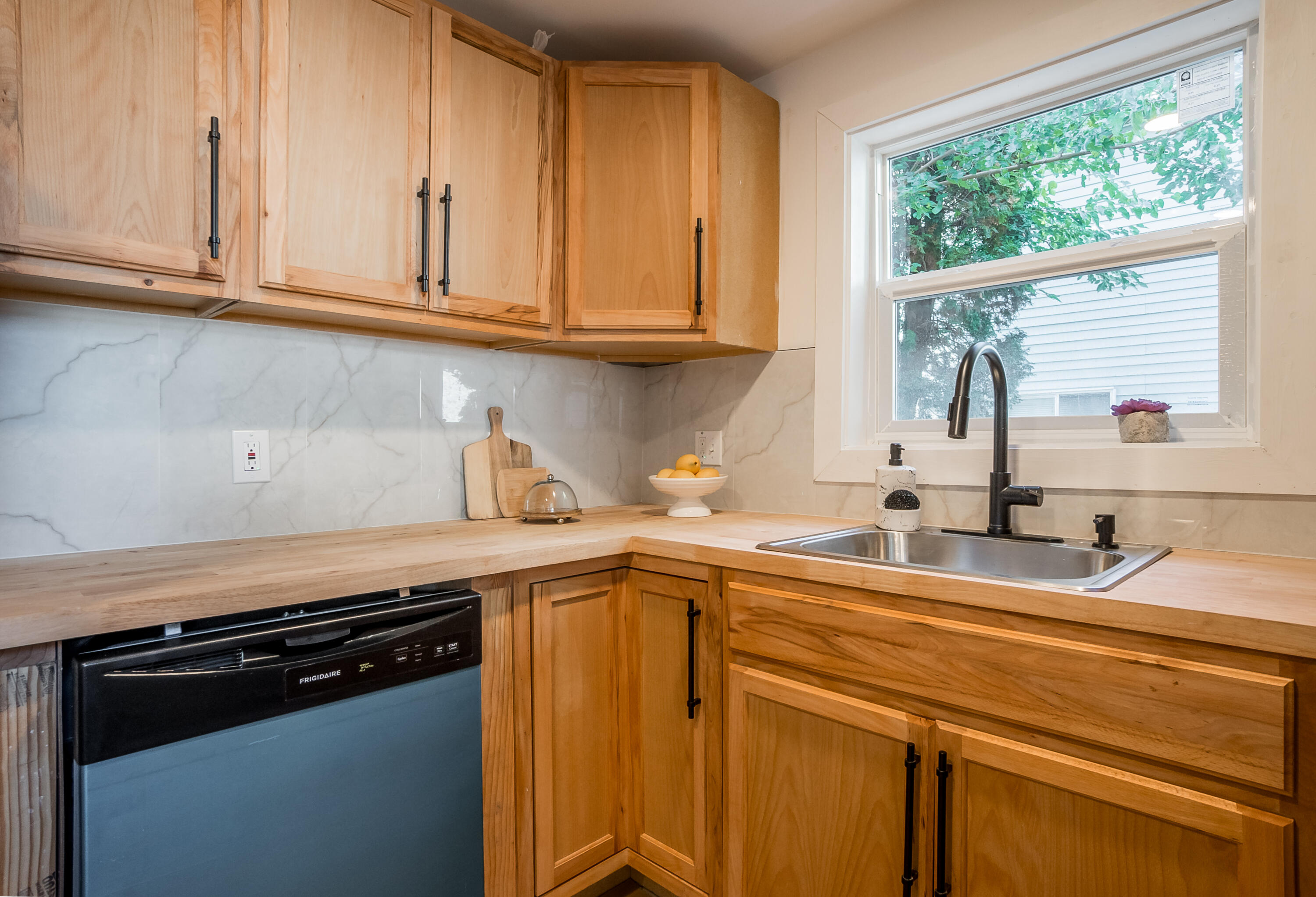 216 Pike, Sidney, Ohio 45365