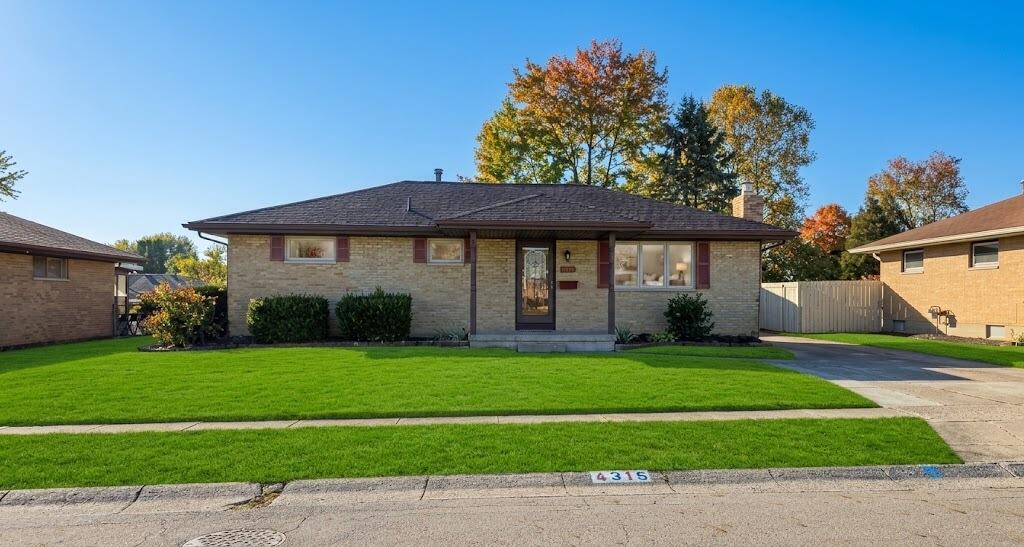 4315 Carona, Springfield, Ohio 45503