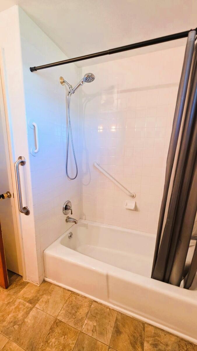 4315 Carona, Springfield, Ohio 45503