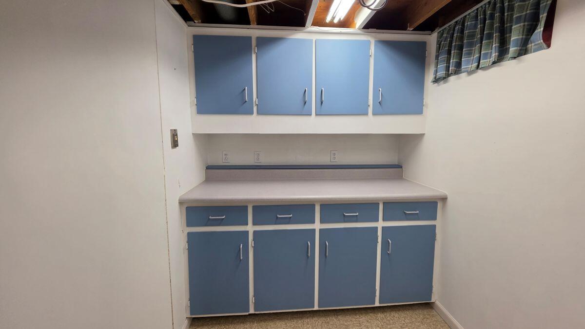 4315 Carona, Springfield, Ohio 45503