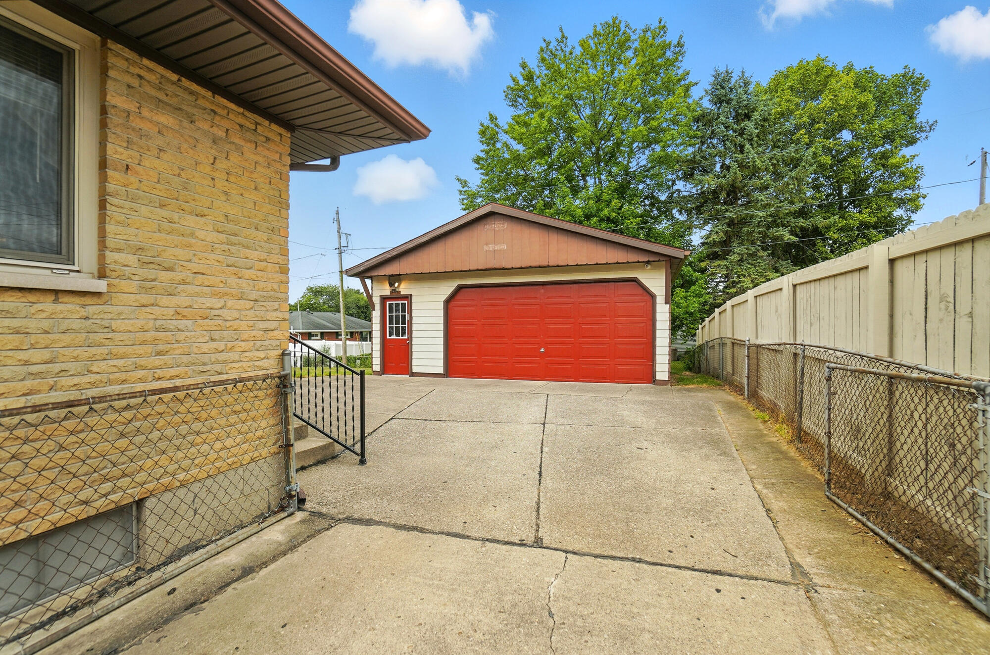 4315 Carona, Springfield, Ohio 45503