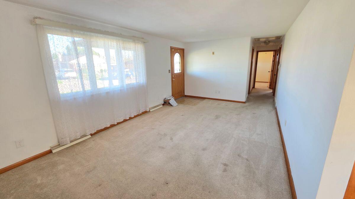 4315 Carona, Springfield, Ohio 45503