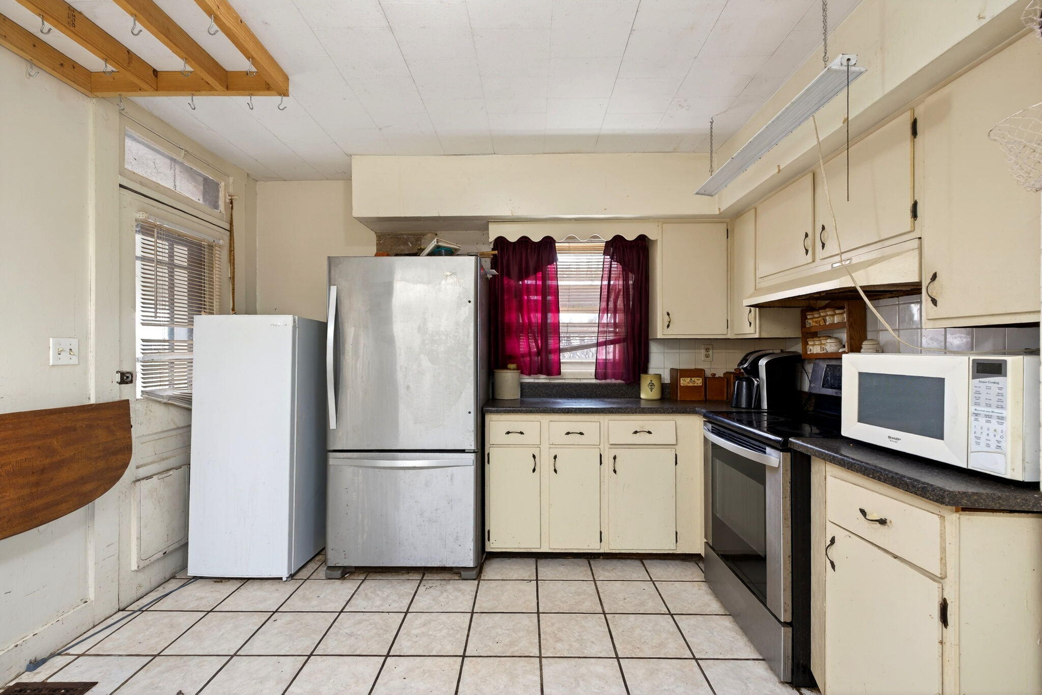 1682 Edwards, Springfield, Ohio 45503